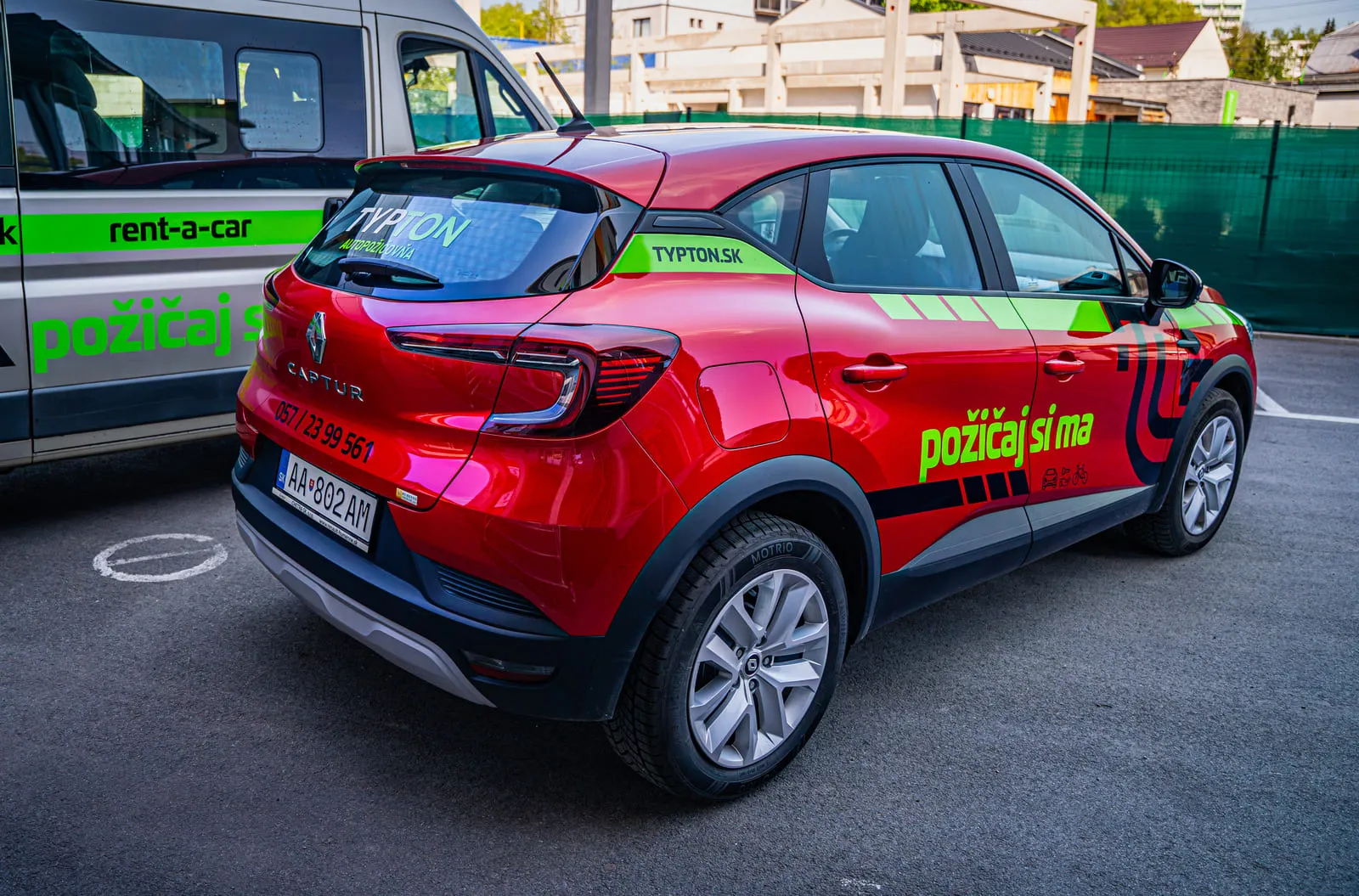 Renault Captur od tyłu